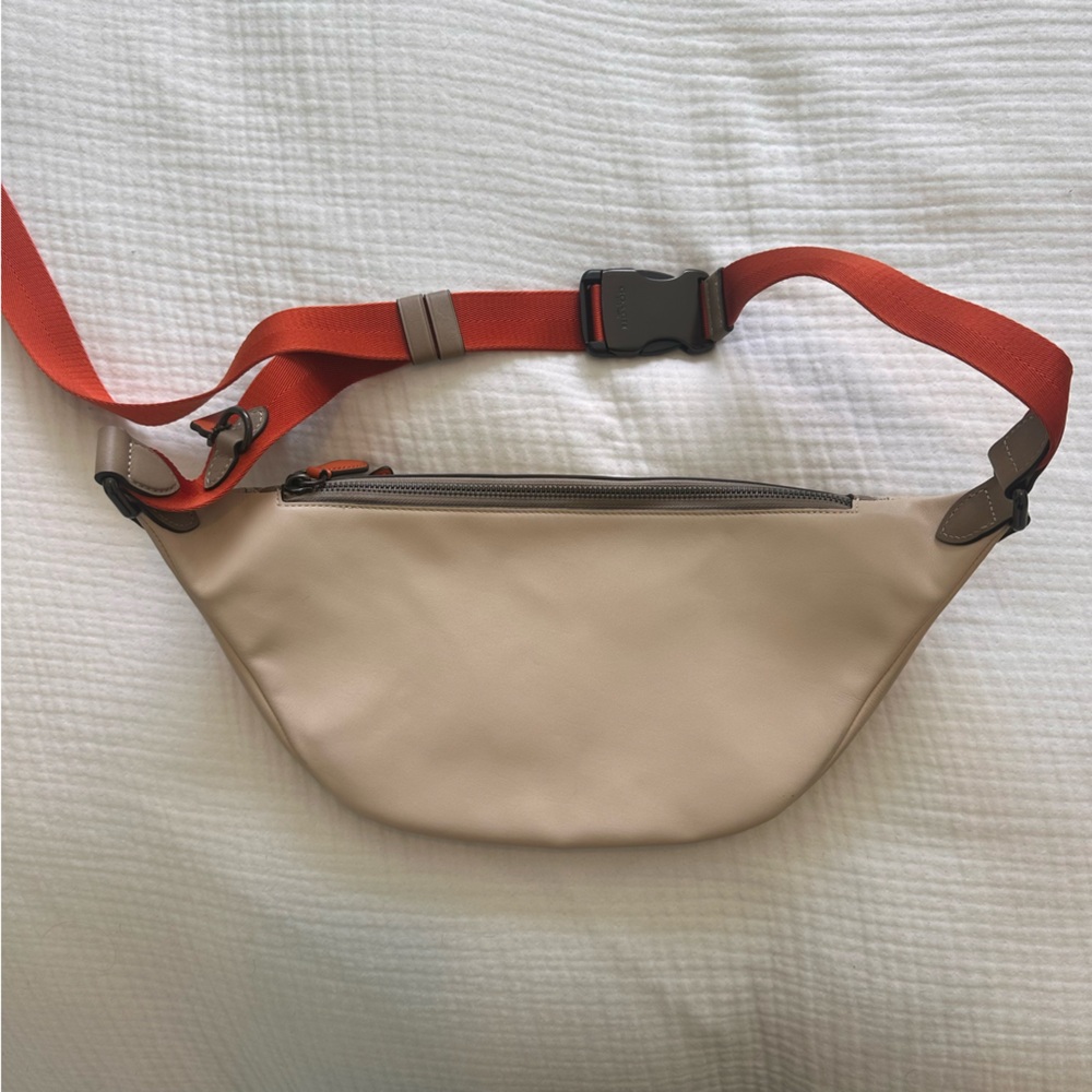 Coach League Belt Bag - Picture 3 of 10